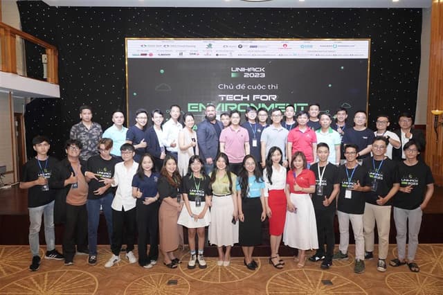 tai-tro-hoc-bong-unihack-2023