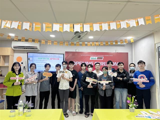 khai-giang-chuong-trinh-lap-trinh-vien-quoc-te-batch-190